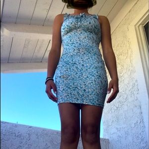 New almost never worn summer floral dress💗🍍